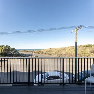 Apartment Beachfront Haven, Christchurch